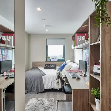 Modern Ensuites With Shared Kitchen At Trinity View In Coventry Exterior photo